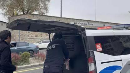 Eşini Yaralayan Kadın Tutuklandı, Koca Pompalıyla Adliyeye Geldi!