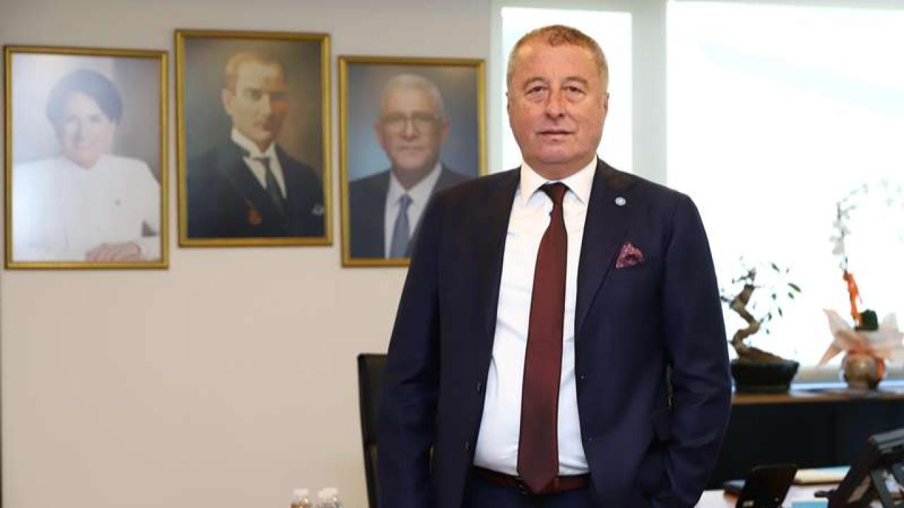 “Geleceği Aydınlatan En Büyük Güç Öğretmenlerimizdir”