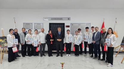 Genç Şeflerden Uluslararası Zafer: Madalyalarla Yurda Döndüler