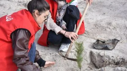 GSB Afyonkarahisar Ailesinden Anlamlı Fidan Dikimi