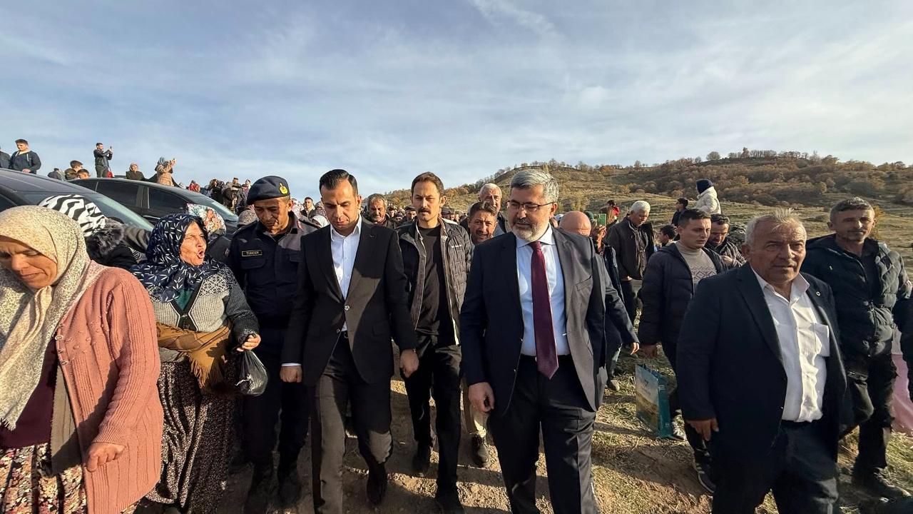 Halk Tepkisini Gösterdi, Maden Çalışmasında Araçlar Geri Çekildi