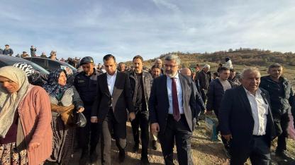 Halk Tepkisini Gösterdi, Maden Çalışmasında Araçlar Geri Çekildi