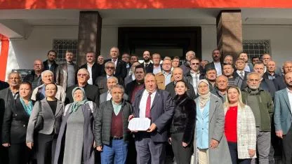 İYİ Parti Afyonkarahisar İl Başkanı Mısırlıoğlu Mazbatasını Aldı