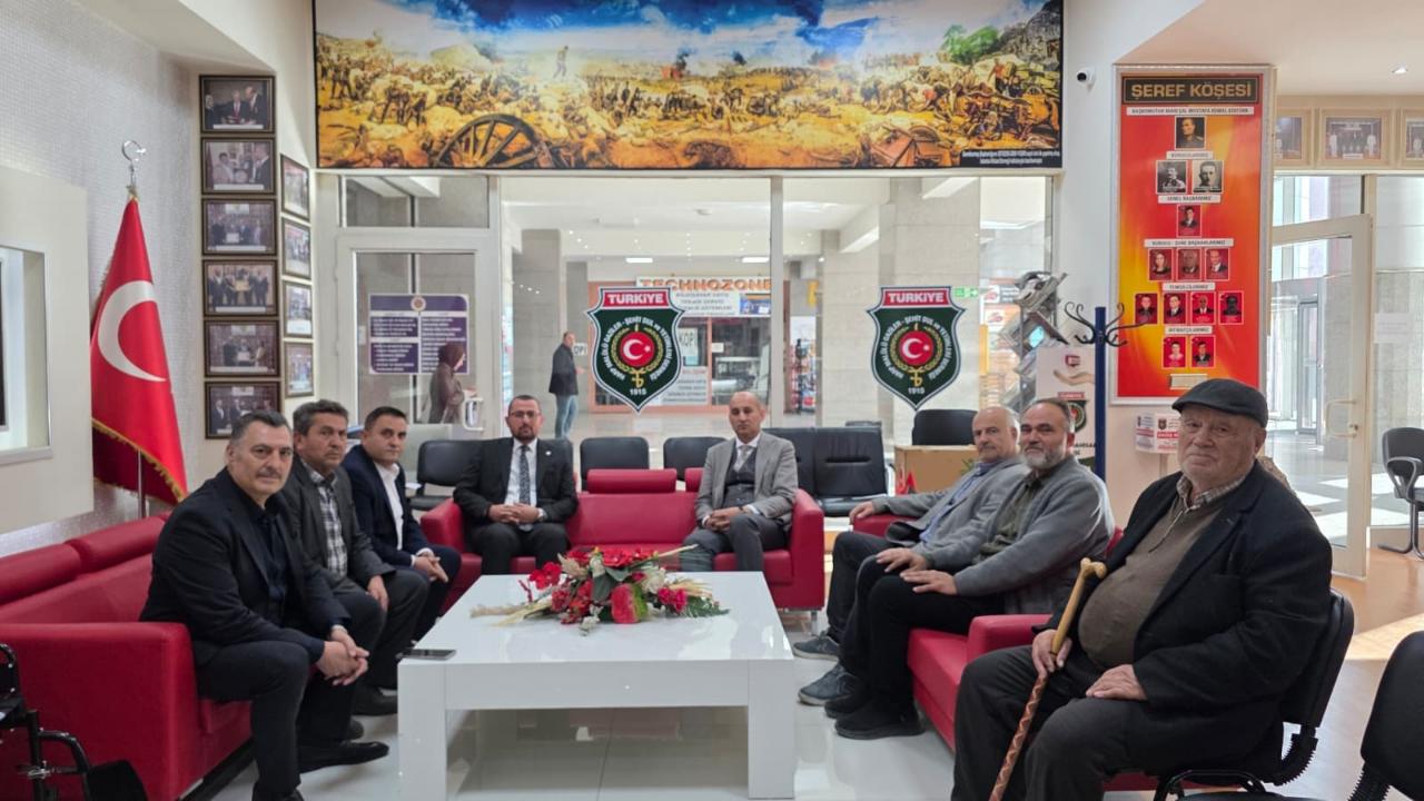 İYİ Parti Merkez İlçe Başkanlığından Şehit Aileleri ve Gazilere İki Anlamlı Ziyaret