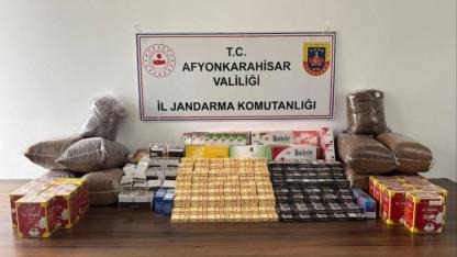 Jandarma Afyon’da Kaçak Ürün Yüklü Depoyu Bastı