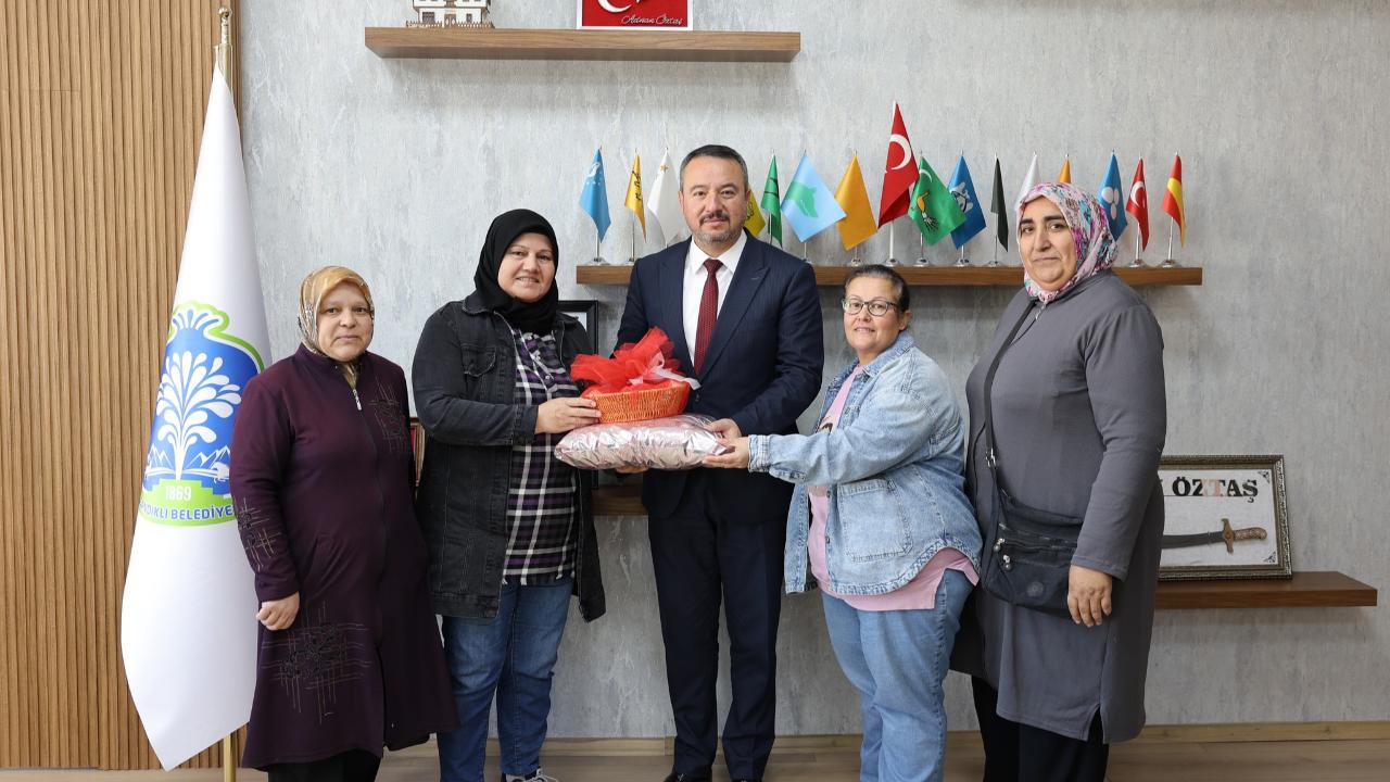 Kadın Kooperatifi’nden Başkan Öztaş’a Doğum Günü Ziyareti