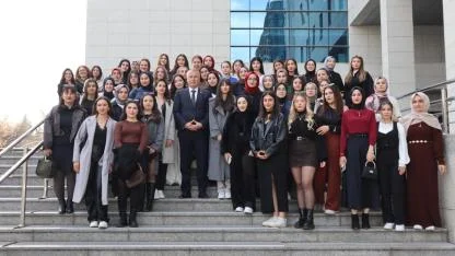 Milletvekili Olgun, AKÜ Çay MYO Öğrencilerini Meclis’te Ağırladı