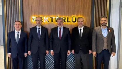 Müdür Öztürk ve Milletvekili Özkaya, AFSÜ Rektörü Aslan’ı Ziyaret Etti