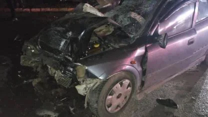 Otobüsle Otomobil Çarpıştı: 1 Ölü, 3 Yaralı