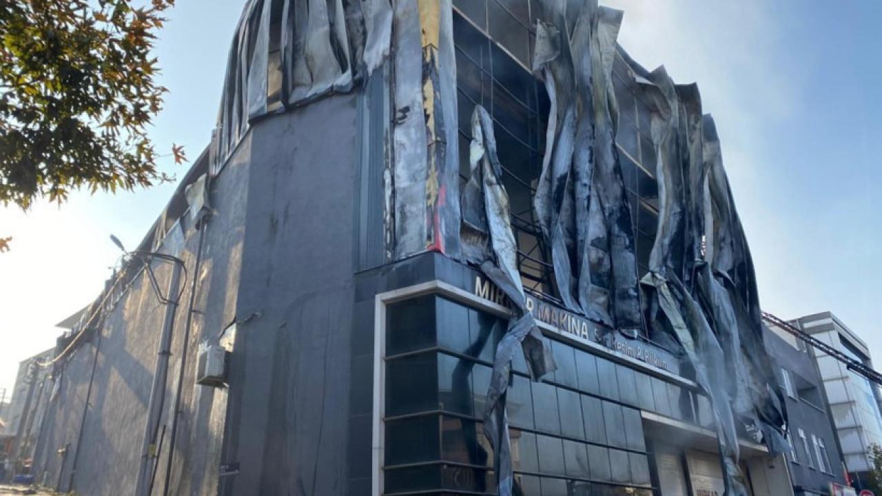 Parfüm İmalathanesinde Facia: 6 Kişi Hayatını Kaybetti