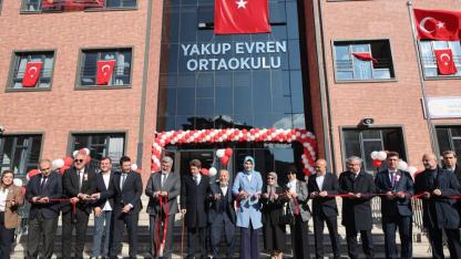 Afyon’da Yakup Evren Ortaokulu Dualarla Açıldı!