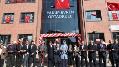 Afyon’da Yakup Evren Ortaokulu Dualarla Açıldı!