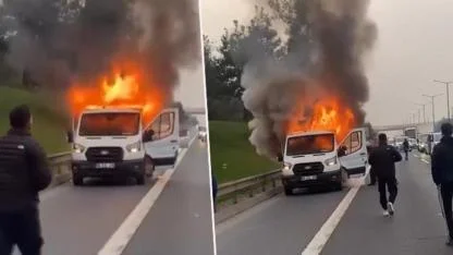 İstanbul Beykoz TEM Otoyolu’nda Kamyonet Alev Alev Yandı!