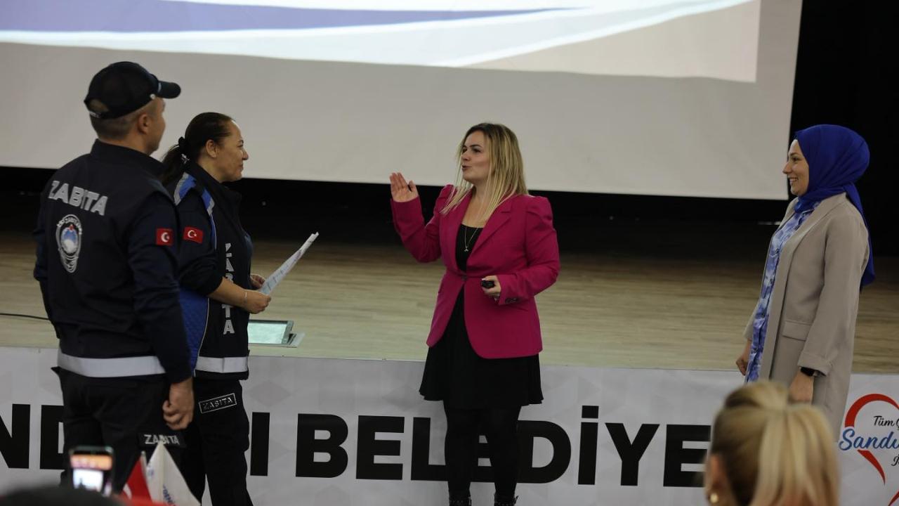 Sandıklı Belediyesi Personeline “Etkili İletişim ve Protokol Kuralları” Eğitimi