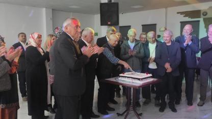 Sünnetci’den Emekli Öğretmenlere Anlamlı Gece: Hizmet Şeref Belgeleri Takdim Edildi