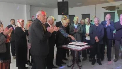 Sünnetci’den Emekli Öğretmenlere Anlamlı Gece: Hizmet Şeref Belgeleri Takdim Edildi