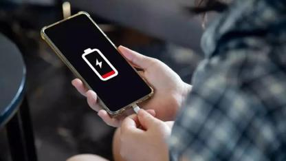 Telefonlarını Bu Saatlerde Şarj Edenlere Kötü Haber!