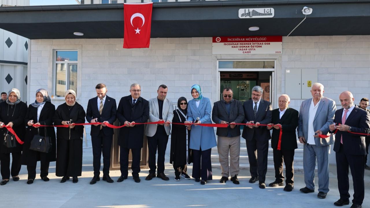 Vali Yiğitbaşı Cami Açılışına Katıldı