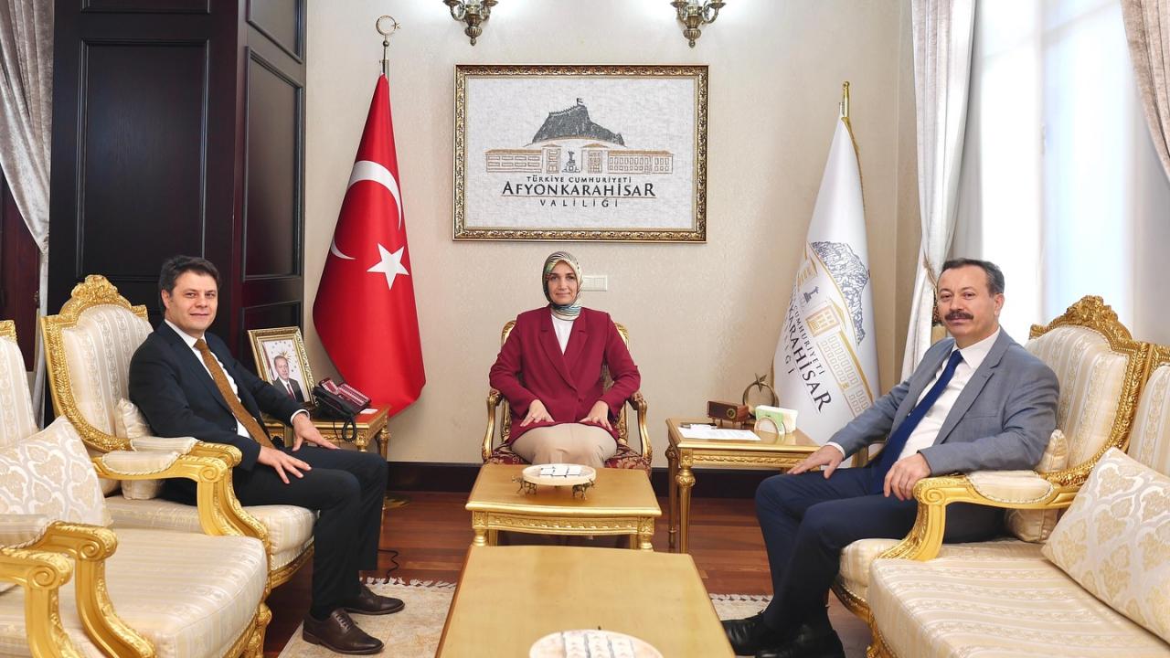 Vali Yiğitbaşı’na Yoğun Ziyaret Trafiği