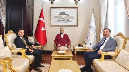 Vali Yiğitbaşı’na Yoğun Ziyaret Trafiği