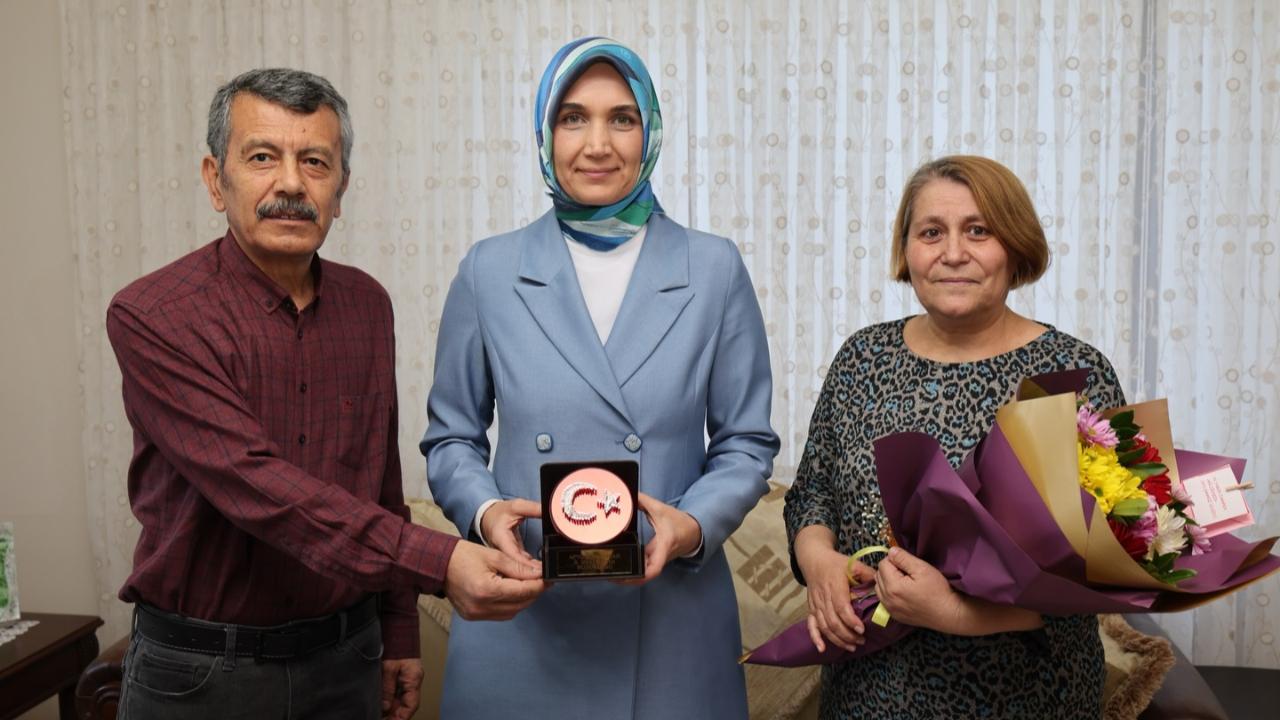 Vali Yiğitbaşı’ndan Dursun Öğretmene Anlamlı Ziyaret