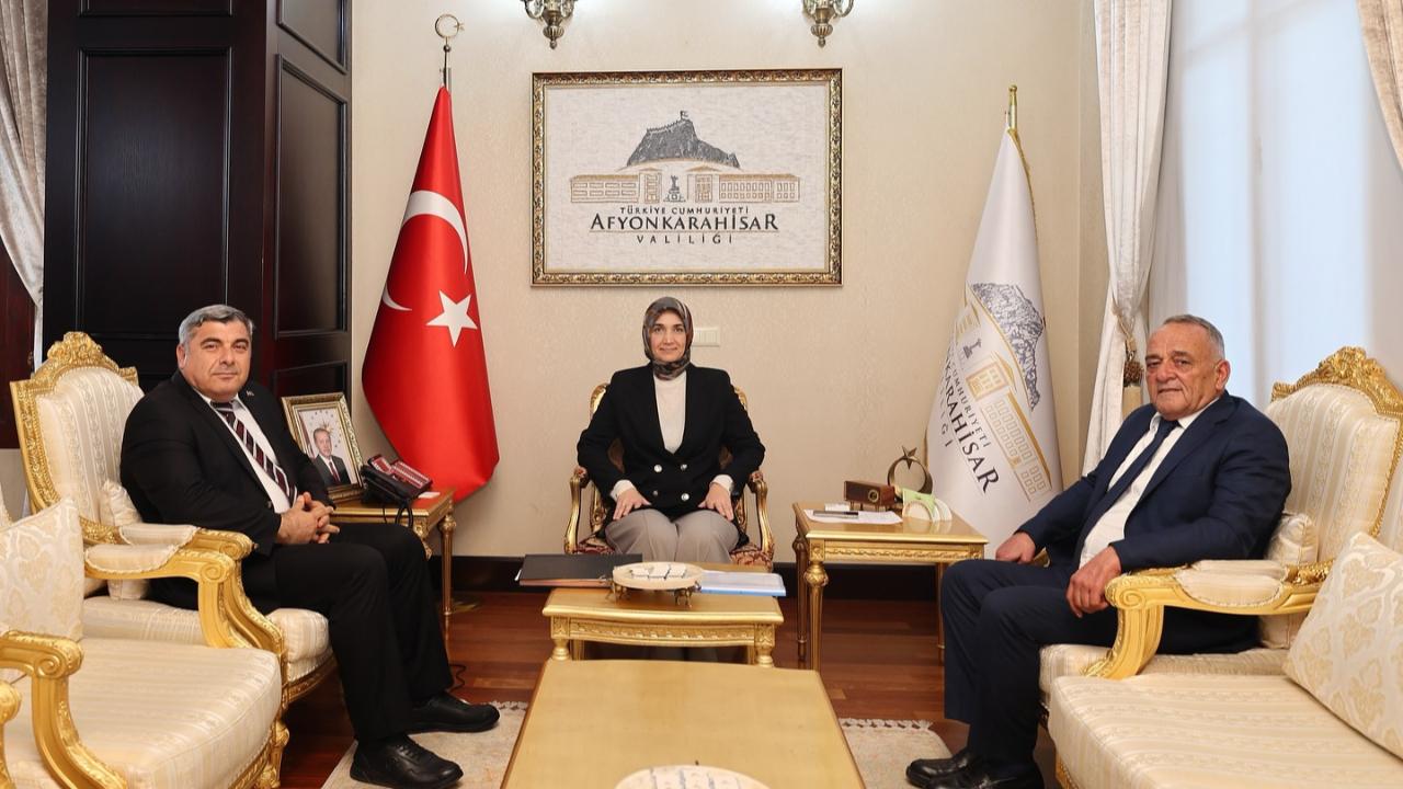 Vali Yiğitbaşı’ndan Yoğun Ziyaret Trafiği