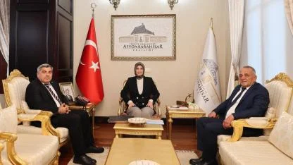 Vali Yiğitbaşı’ndan Yoğun Ziyaret Trafiği