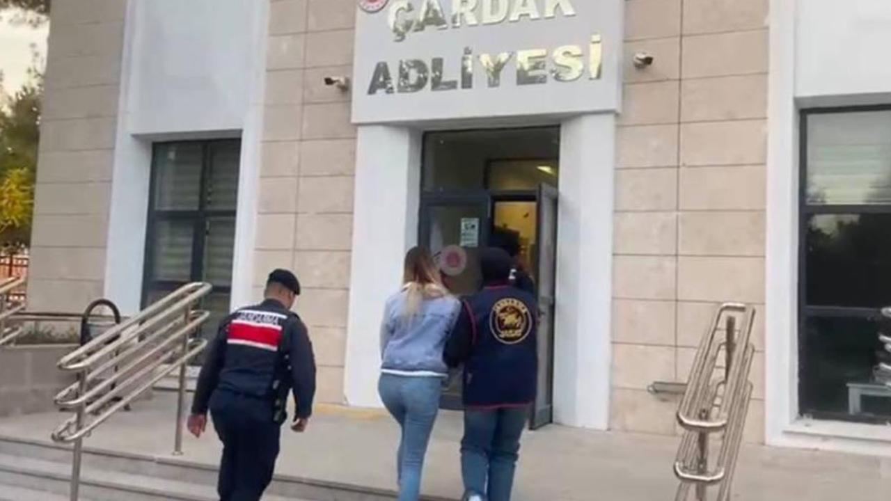 Yapay Zekayla Kurulan Kumpas: Kadın Gardiyan Meslektaşına Şantaj Yaptı!