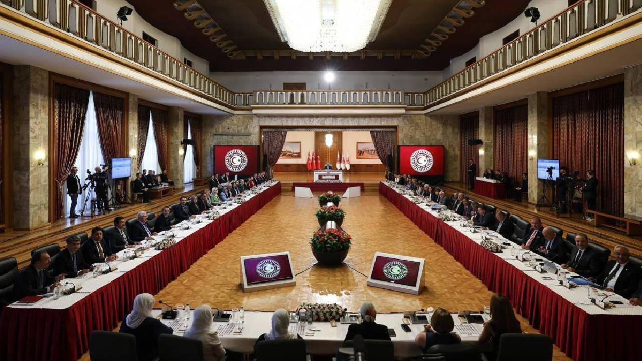 Yeni Yol Grubu’ndan İmralı Kararı: “Heyete Üye Vermeyeceğiz”