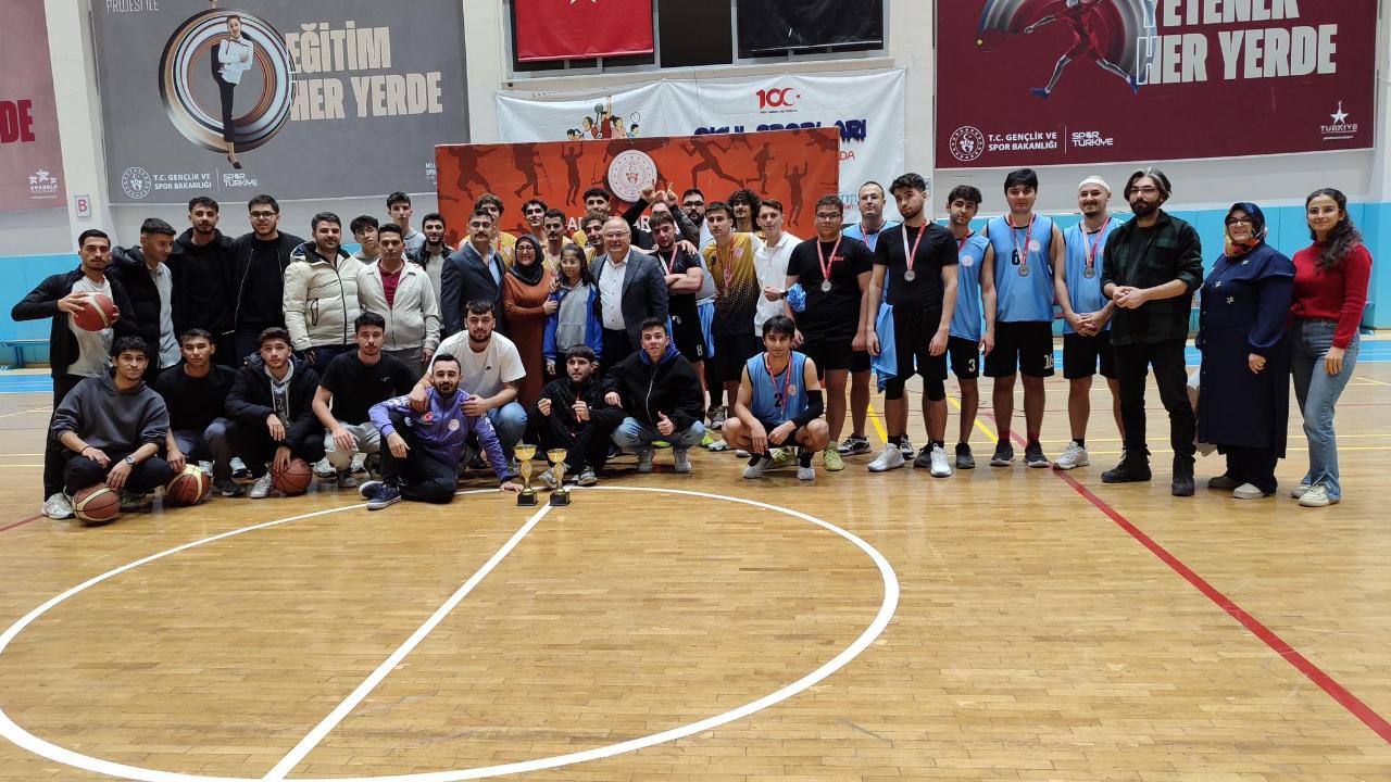 Yurt Lig 2025-2026 Sezonu Başladı: İlk Heyecan Basketbolda Yaşandı