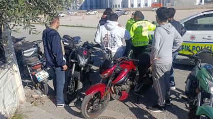 6 Yaşındaki Çocuğa Motosiklet Çarptı: Kaçan Sürücü Yakalandı