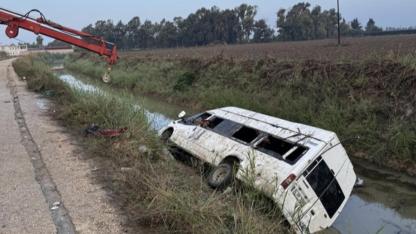 Adana’da Tarım İşçilerini Taşıyan Minibüs Sulama Kanalına Devrildi: Çok sayıda Yaralı Var!