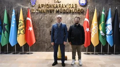 Afyon Kalesinde İntihar Girişimini Erol Engelledi