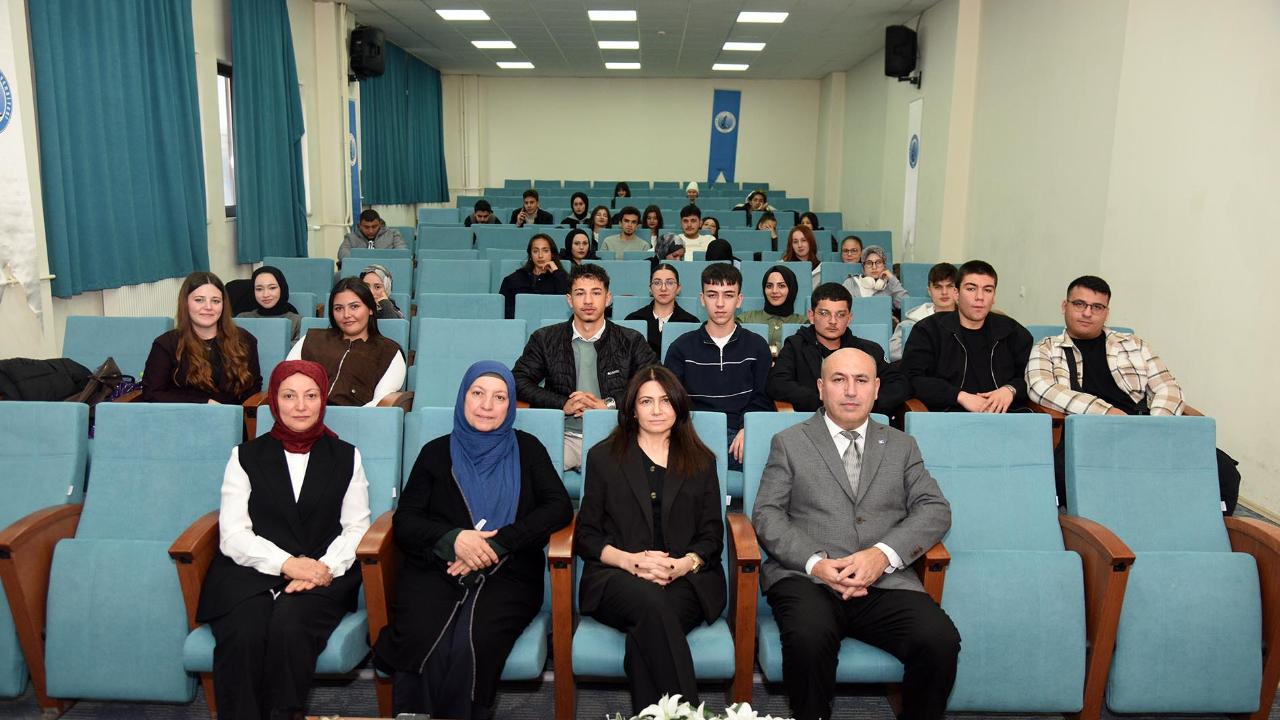 Afyon MYO’da Muhasebe Mesleğinde Kariyer Planlaması Anlatıldı