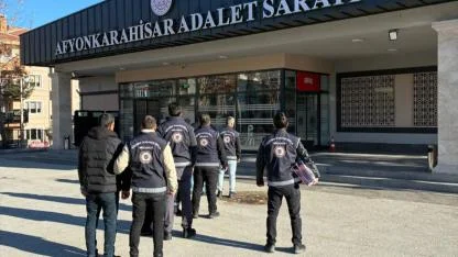 Afyon’da 27 Düzensiz Göçmen Yakalandı, 4 Organizatör Tutuklandı