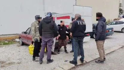 Afyon’da Yılbaşı Öncesi Göç Denetimleri Artırıldı! 53 Kişi Sınır Dışı Edildi