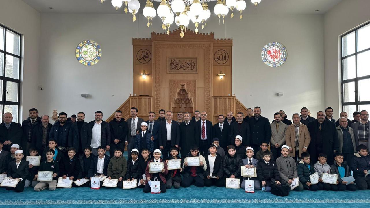 Afyonkarahisar'da "Genç Bilaller" Ezan Okuma Yarışması Bölge Finali Heyecanı