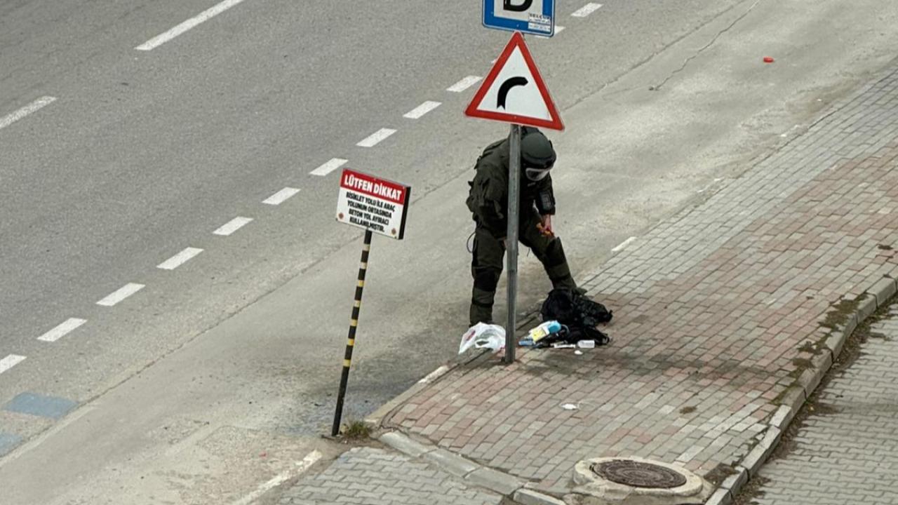Afyonkarahisar’da Şüpheli Çanta Panik Yarattı