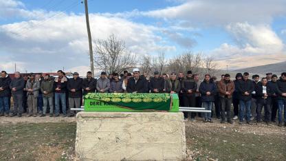 Afyonkarahisar'da Şüpheli Ölüm: Engelli Adam Evinde Ölü Bulundu, Ailesi Gözaltında