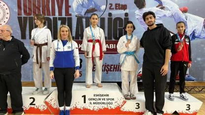 Afyonkarahisarlı Sporculardan Türkiye Yıldızlar Karate Ligi’nde 46 Madalya