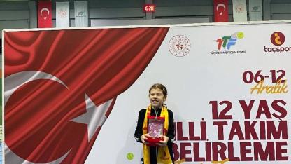 Afyonlu Hafsa Zehra Çınar Teniste Milli Takıma Seçildi