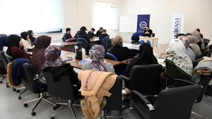 AKÜ’de "Akit Teorisi" Mercek Altına Alındı