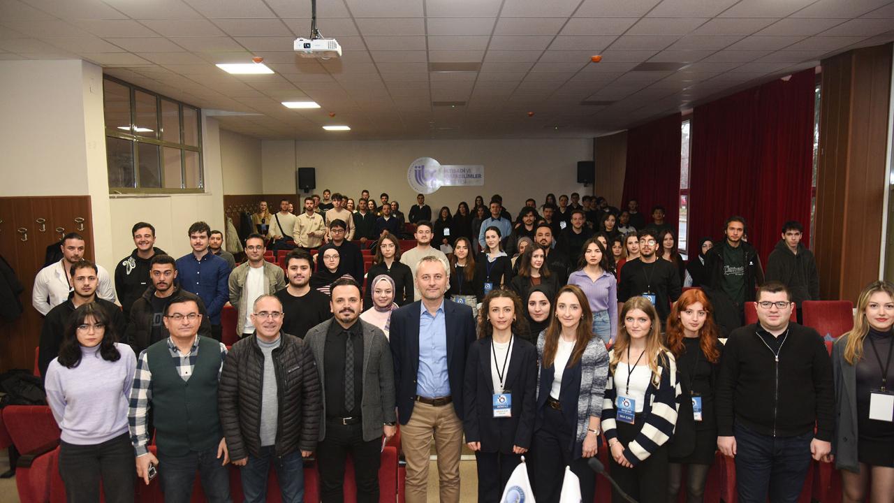 AKÜ’de Bilgi Paylaşım Ekosistemi: Öğrenciler Anlattı, Gelecek Şekillendi