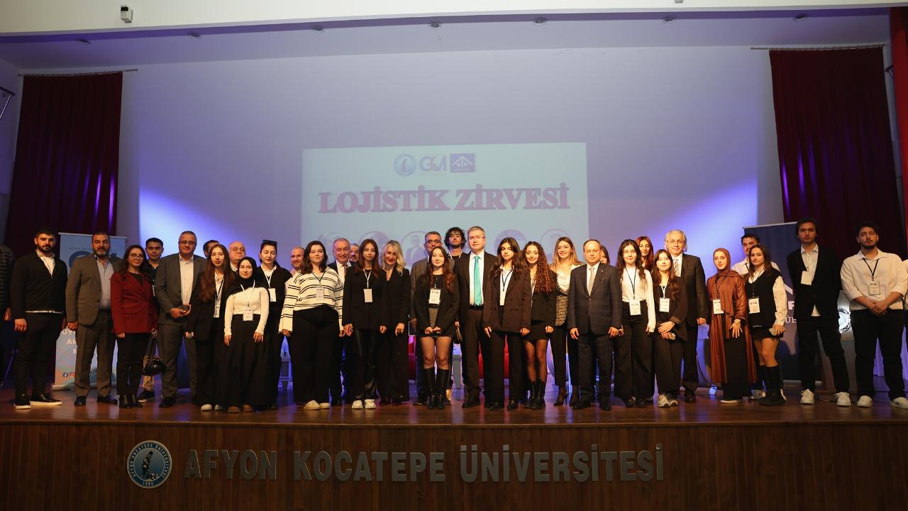 AKÜ’de Lojistik Zirvesi Düzenlendi