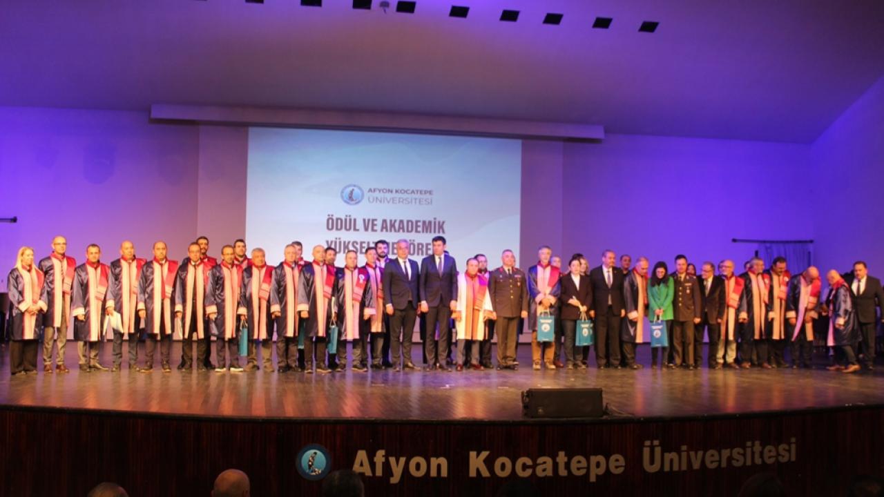 AKÜ’de Ödül Ve Akademik Yükseltme Töreni Gerçekleştirildi