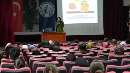 AKÜ’de Stres ve Başarı Konferansı