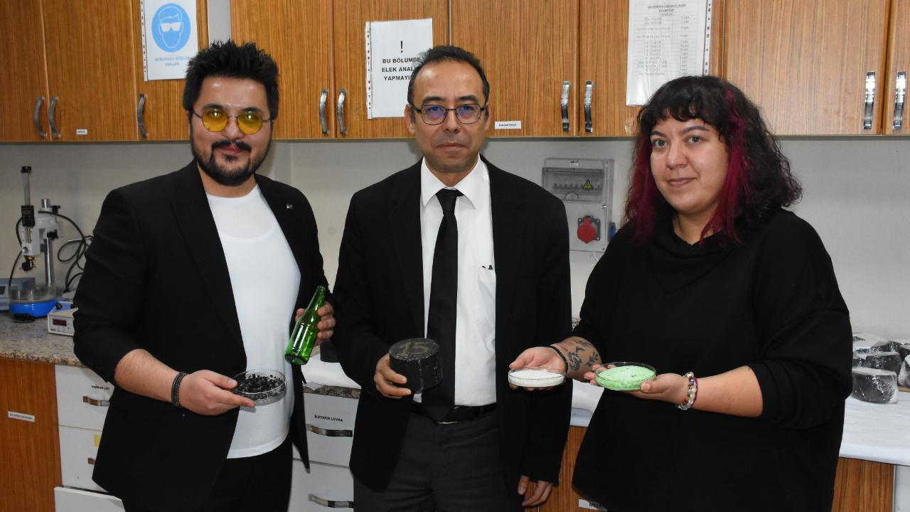 AKÜ’den Çevre Dostu Devrim: Atıklar Asfaltı Güçlendirdi, Yol Ömrü 30 Yıla Çıktı