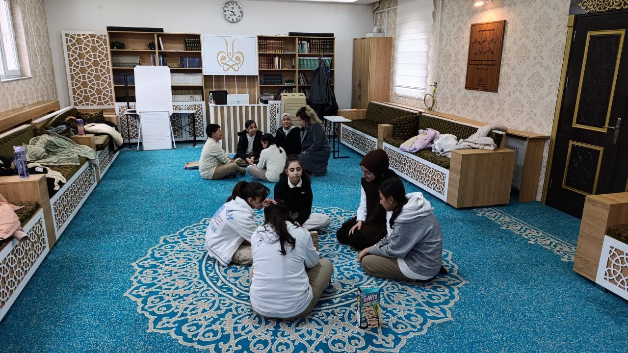 Atatürk Ortaokulu Öğrencileri Gençlik Merkezinde Bilgilendirildi