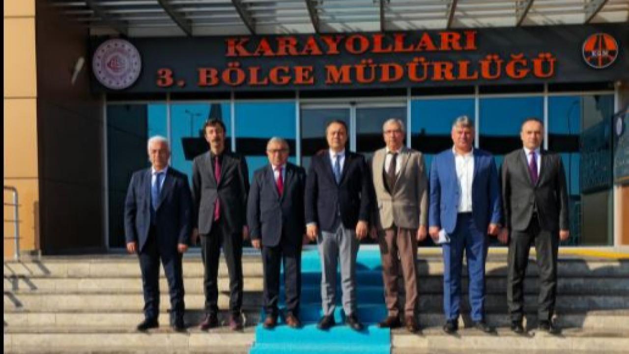 Başkan Özaşkın ve Müdür Köroğlu Bir Araya Geldi