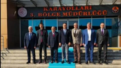 Başkan Özaşkın ve Müdür Köroğlu Bir Araya Geldi